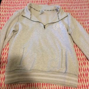 VS PINK 1/4 zip Sweatshirt!