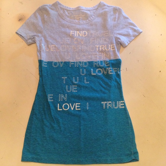 American Eagle Graphic Tee