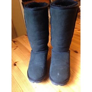UGG Classic Tall Boot - Black - Size 7