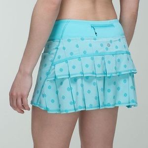 Lululemon Angel blue pace setter skirt size 8