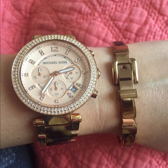 Michael Kors rose gold watch and bracelet