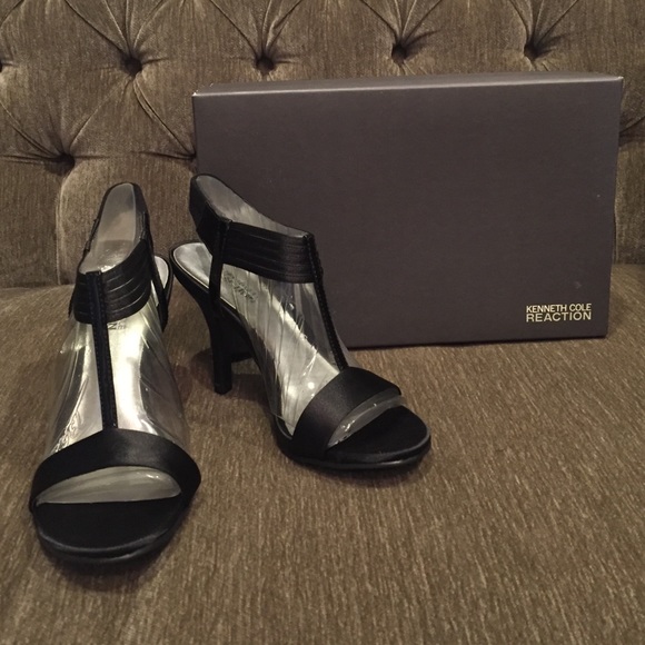 Kenneth Cole Reaction Heels