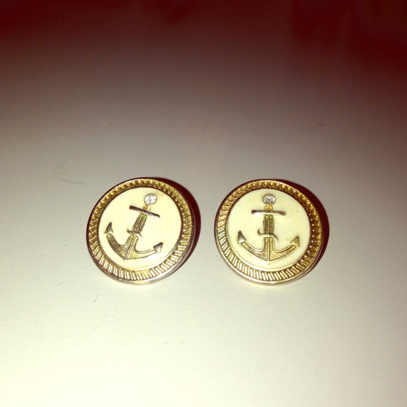 Anchor earrings