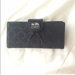 Coach wallet