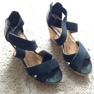 Black wedges!