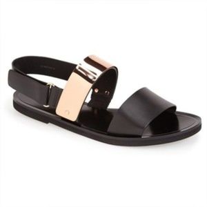 VINCE 🎉🎉HOST PICK🎉🎉New $225 sandal! Gorgeous