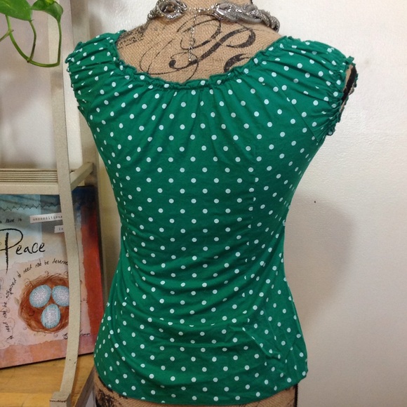 { BOGO 50% } Puzzle Green Polka Dot Top - Picture 4 of 4