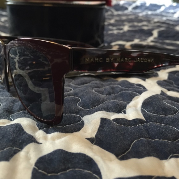 Marc by Marc Jacobs Maroon/Grey Tortoise ☀️Glasses