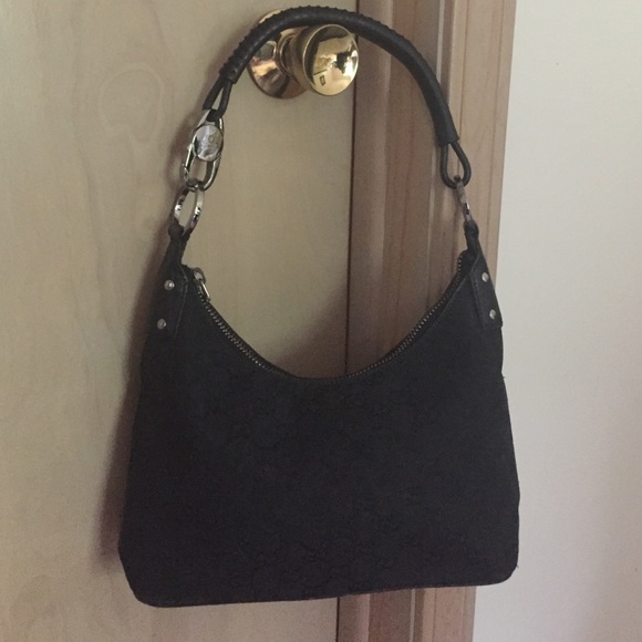 Black Gucci bag