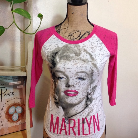 { BOGO 50% } Hollywood Legends Monroe Burn Out Tee - Picture 1 of 3