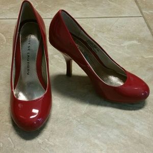 Chinese laudry red patent leather shoes