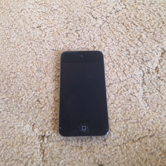 IPOD 4th GENERATION WITH CASE