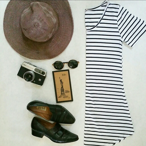 SALE 🌵🌵Zooey' Striped T Shirt Mini