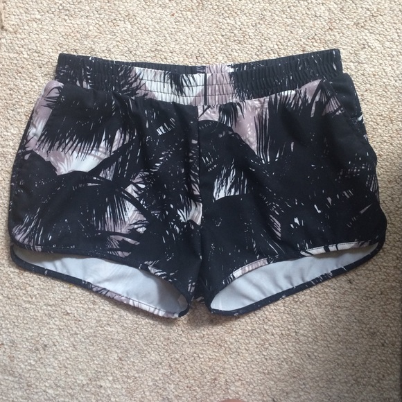 HM Palm Print Shorts