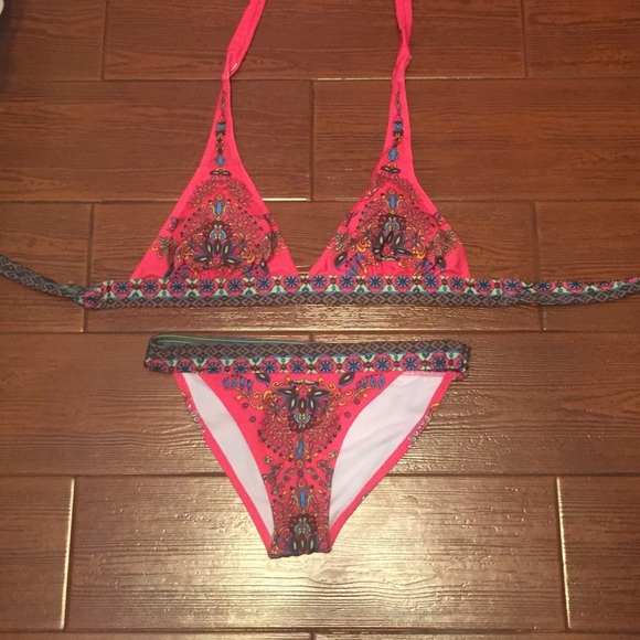 Bathing suit