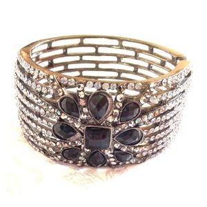 Vintage black rhinestone bangle