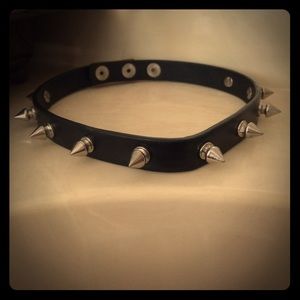 LOWERED 🎉Choker with Spikes💜