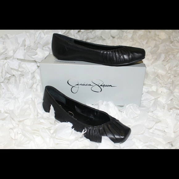 Jessica Simpson FLATS
