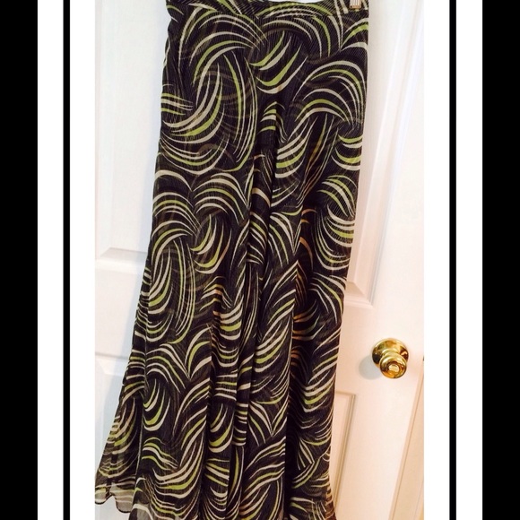 Jones New York Skirt  REDUCED PRICE🌻 - Picture 2 of 4