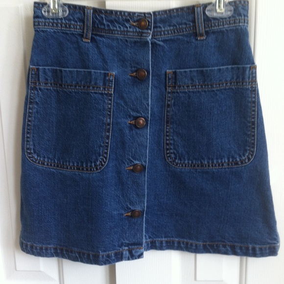 Sold!  Zara button and pocket front denim skirt