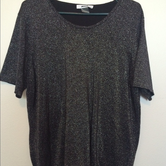 ALIA 90s Party Shirt
