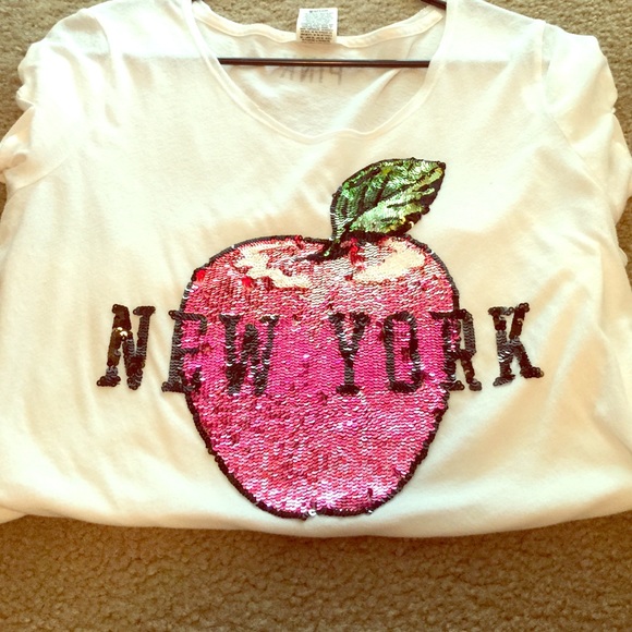 New York pink T-shirt