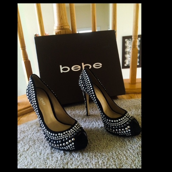 Well..Well..Well.. looked who walked in the room - Picture 2 of 3