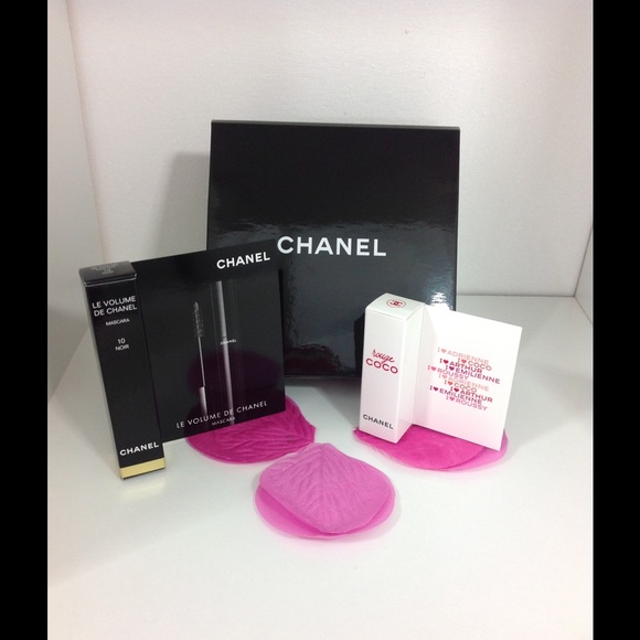CHANEL Other - 💯% Authentic Deluxe Miniature -Travel Size BUNDLE