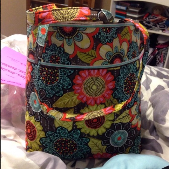 BRAND NEW VERA BRADLEY WITH TAGS!