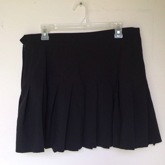 Black tennis skirt