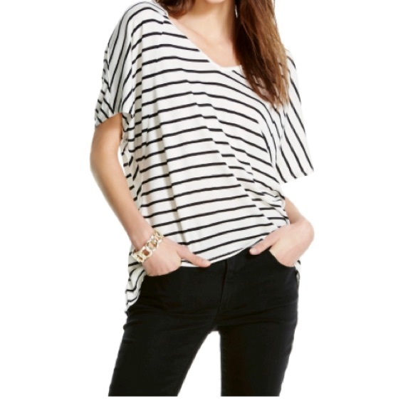 Zip-back Tee