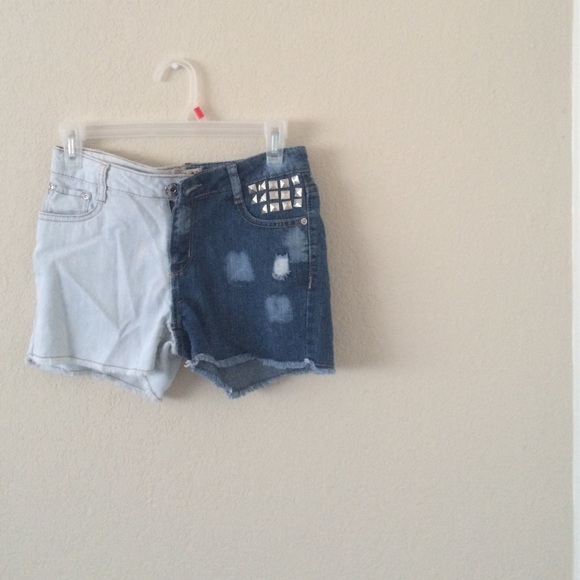 Shorts half and half