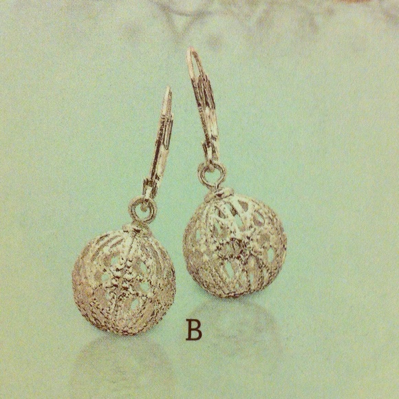 PREMIER VOGUE earrings