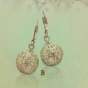 PREMIER VOGUE earrings
