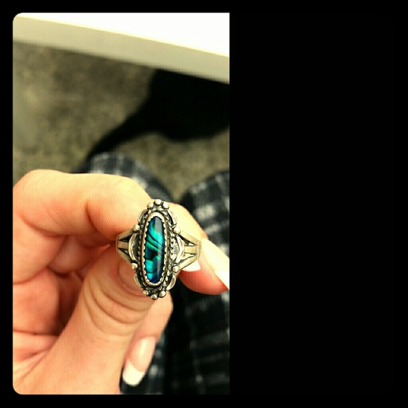 Vintage Native American Abalone Ring