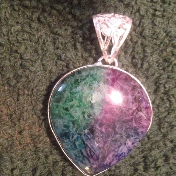 Pendant - Picture 3 of 4