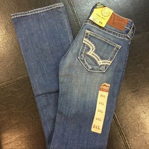 Women's NWT size 24L Big Star Remy boot cut Jean!