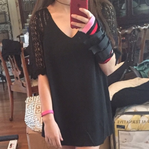 NWT JODIFL Black Tunic with Lace Sleeves - Picture 3 of 3