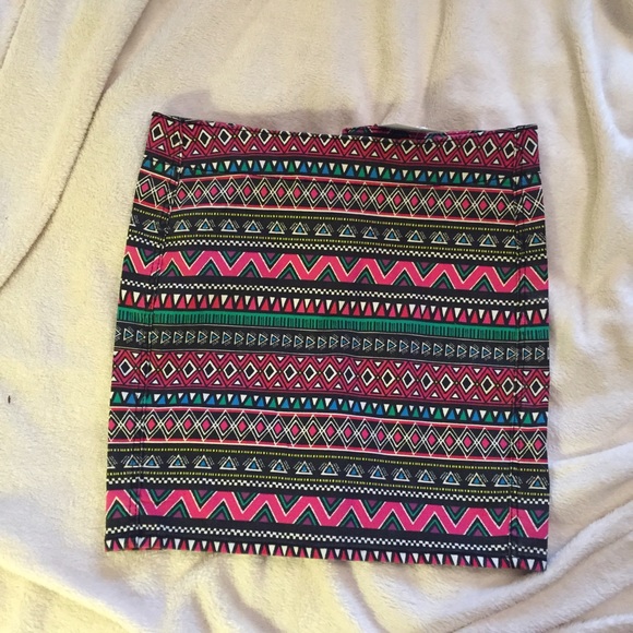 H&M Multi-Colored Skirt - Picture 1 of 3