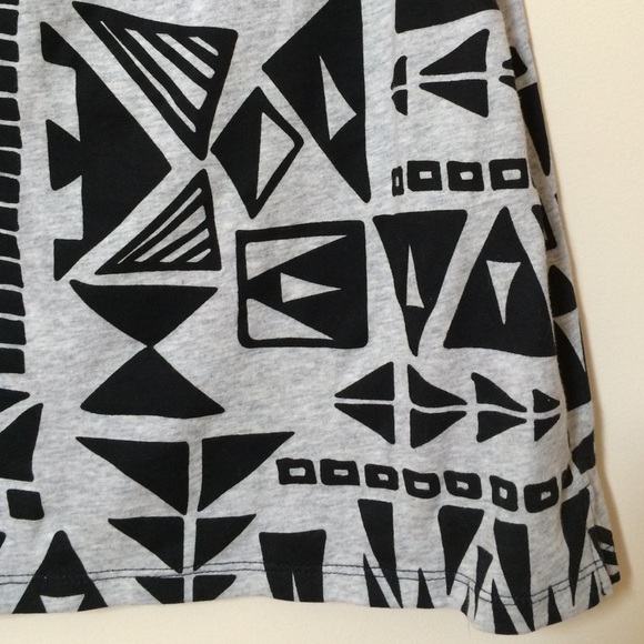 Forever 21 tribal tank top - Picture 3 of 4