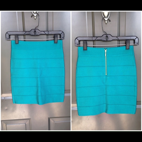 BEBE bandage skirt S