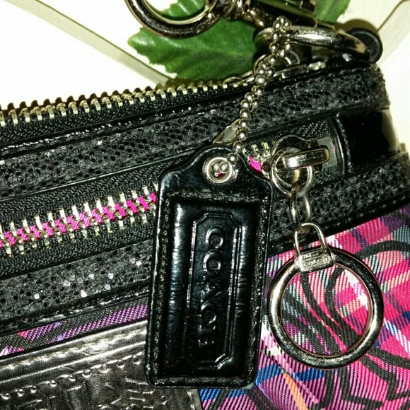Coach hand bag - Picture 2 of 4
