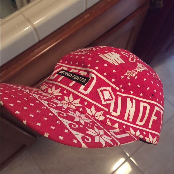 Hat - Picture 2 of 3