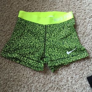 Neon Nike Pro