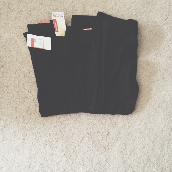 Black Capri leggings