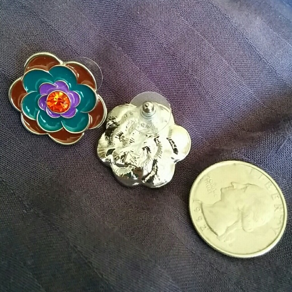 Colorful Enamel w/Rhinestone Center Earrings - Picture 3 of 3