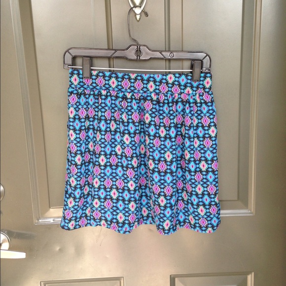 Full Tilt skater skirt Small (Tillys)