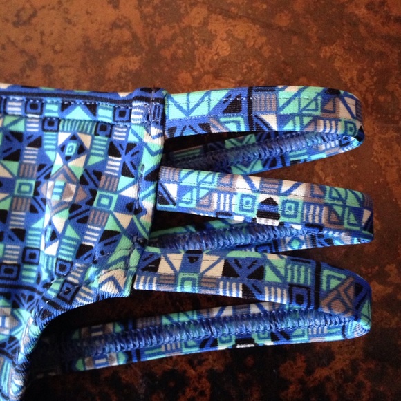 Bathing suit bottoms Never worn - Picture 3 of 3