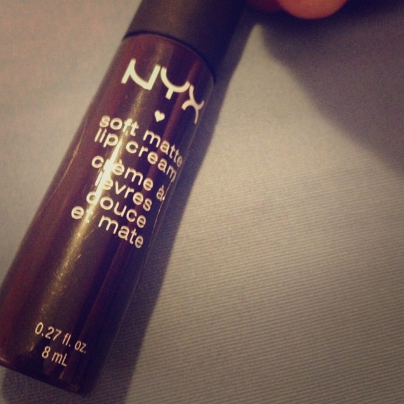 NYX matte lip cream