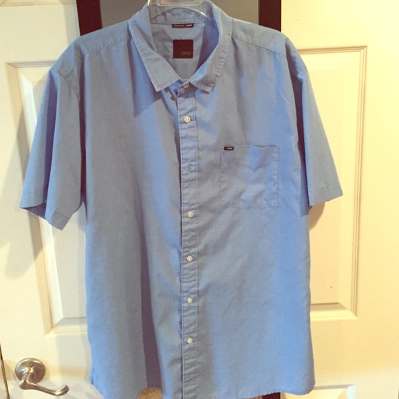 Men's button up shirt.  brand (KR3W) - Picture 1 of 4